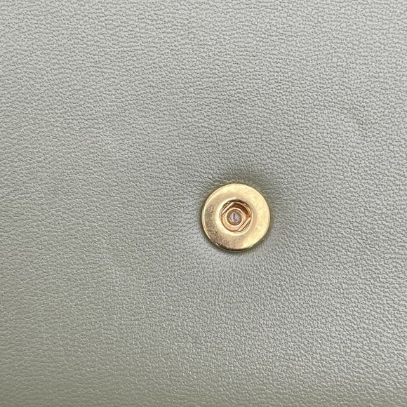 CELINE LARGE WALLET TRIOMPHE IN SHINY CALFSKIN DARK OLIVE Box And Dust Bag - Picture 12 of 16